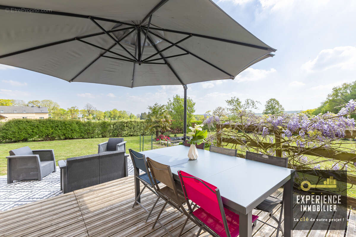 Maison à SAINT-VRAN