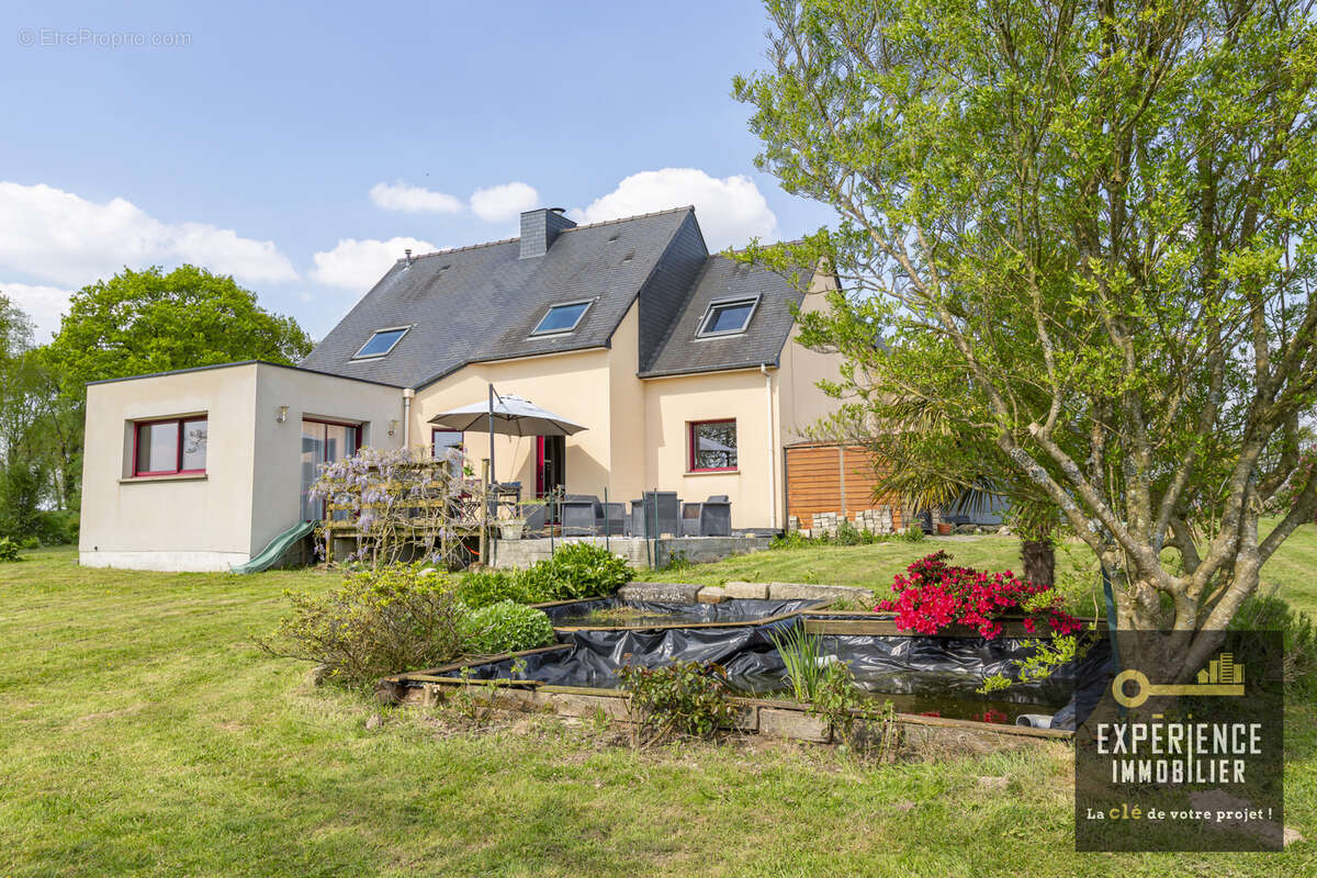 Maison à SAINT-VRAN