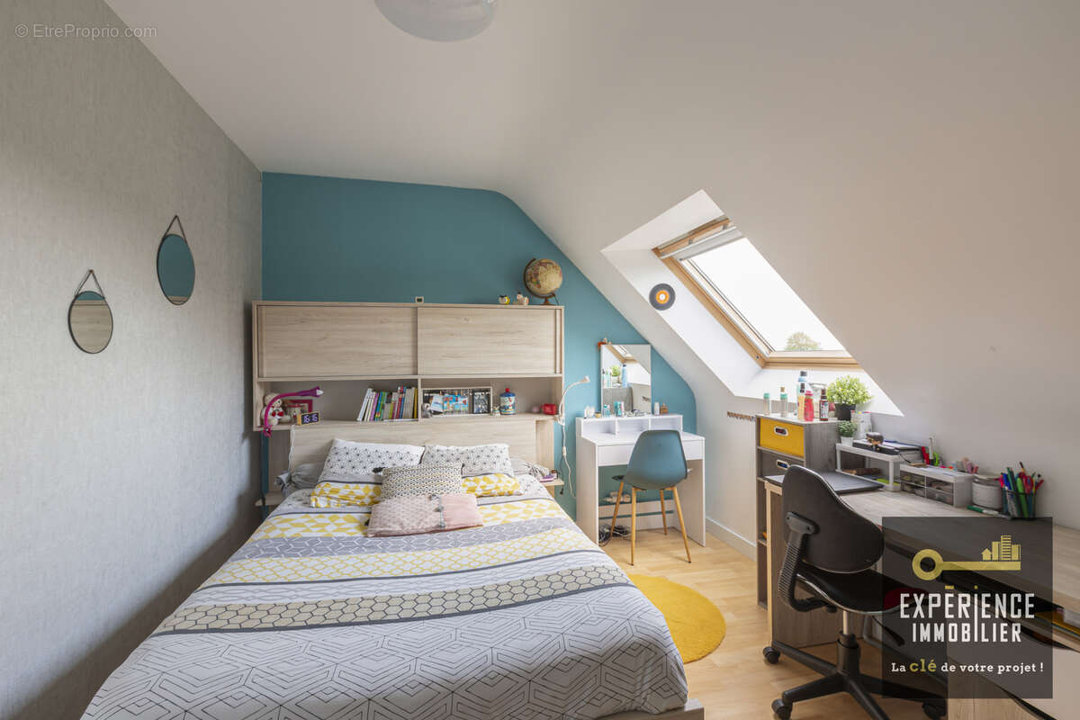 Maison à SAINT-VRAN