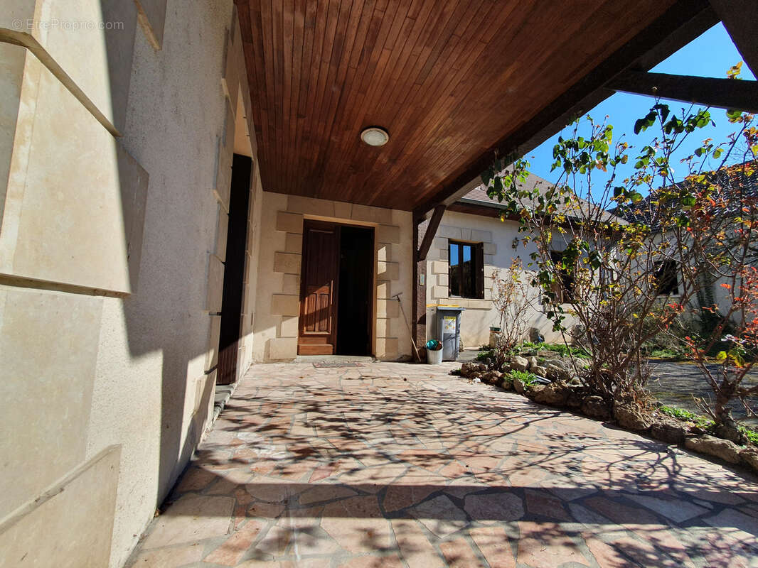 Maison à SAINT-POURCAIN-SUR-SIOULE