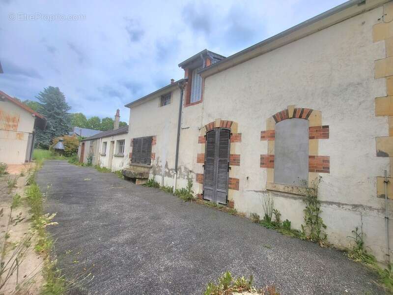 Maison à LA GUERCHE-SUR-L&#039;AUBOIS