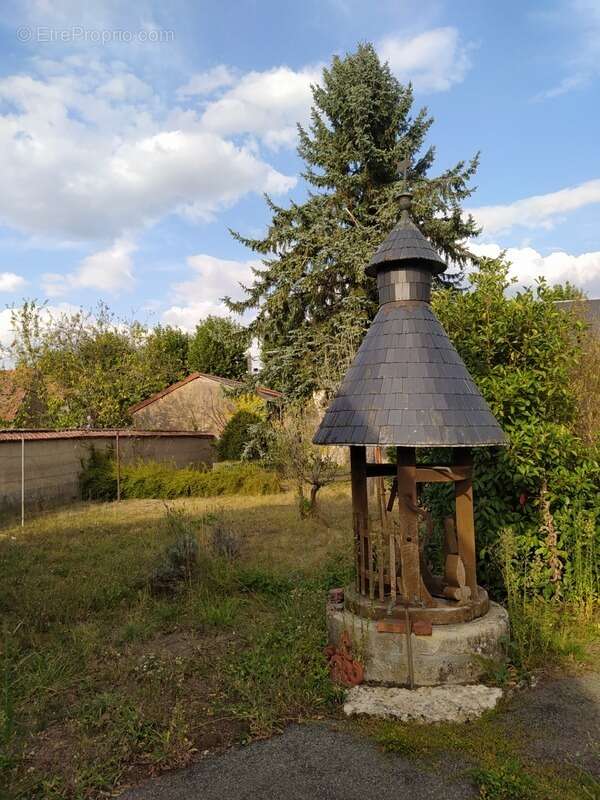 Maison à LA GUERCHE-SUR-L&#039;AUBOIS