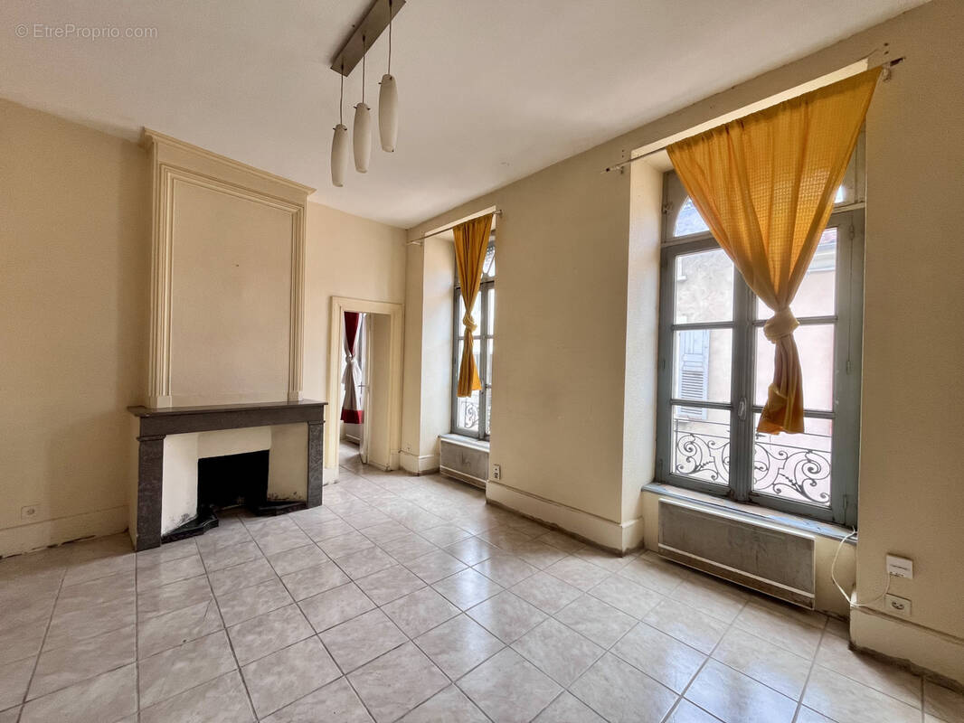 Appartement à TOURNON-SUR-RHONE