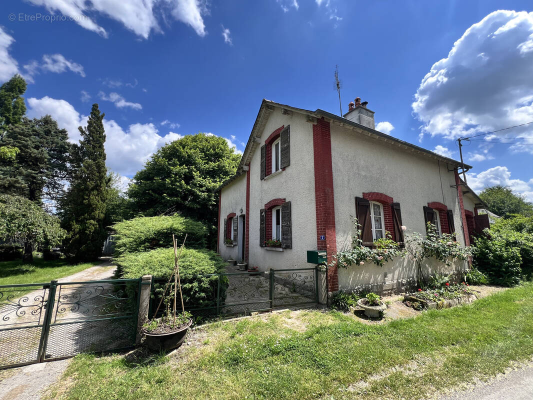 Maison à BAIN-DE-BRETAGNE