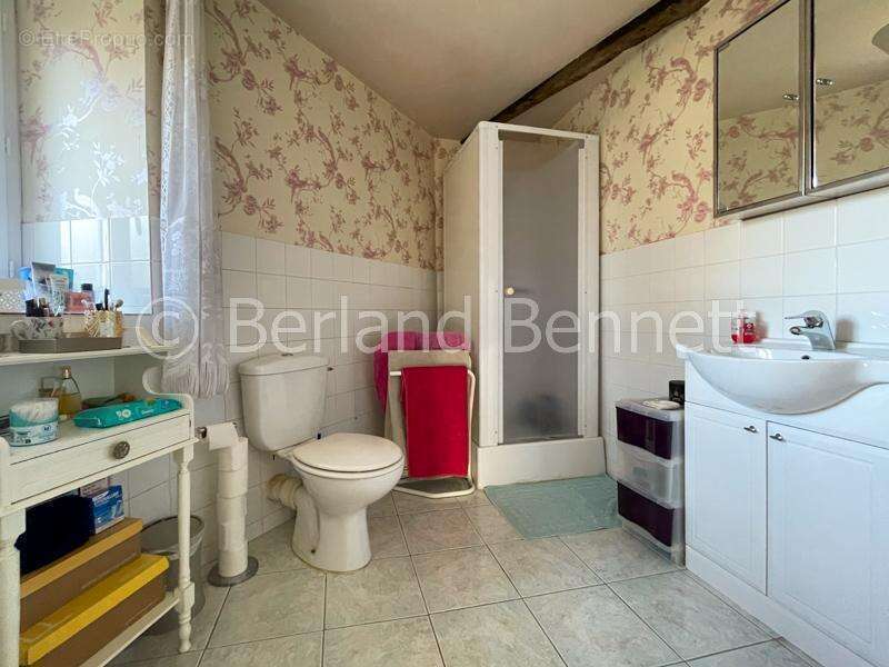 Maison à CHEF-BOUTONNE