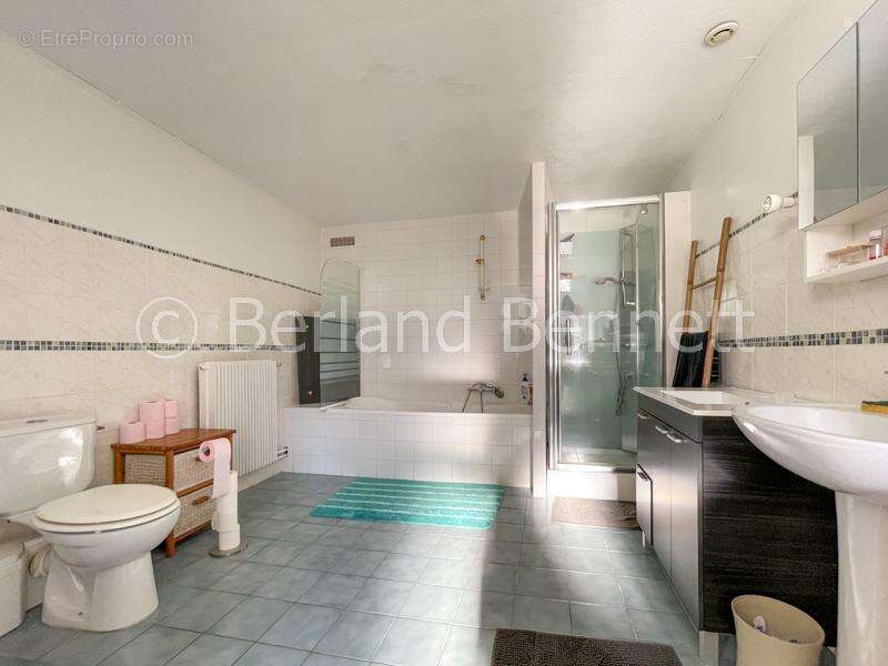 Maison à CHEF-BOUTONNE