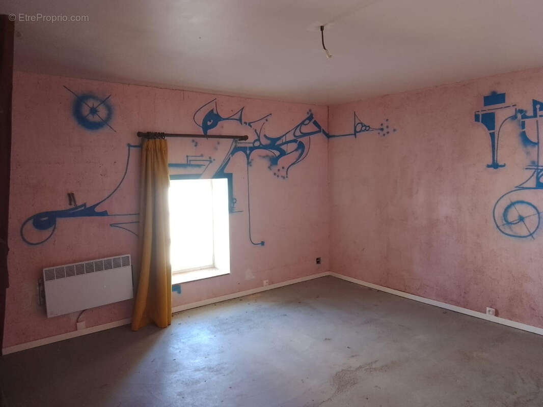 Maison à SAINT-REVERIEN