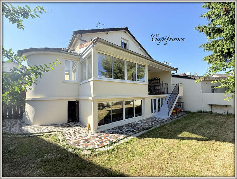 Maison à AULNAY-SOUS-BOIS