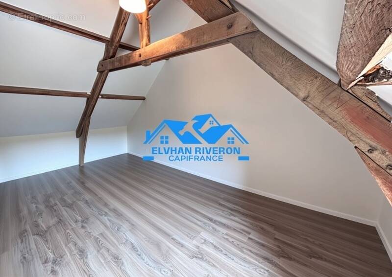 Maison à SAINT-SULPICE-DES-LANDES