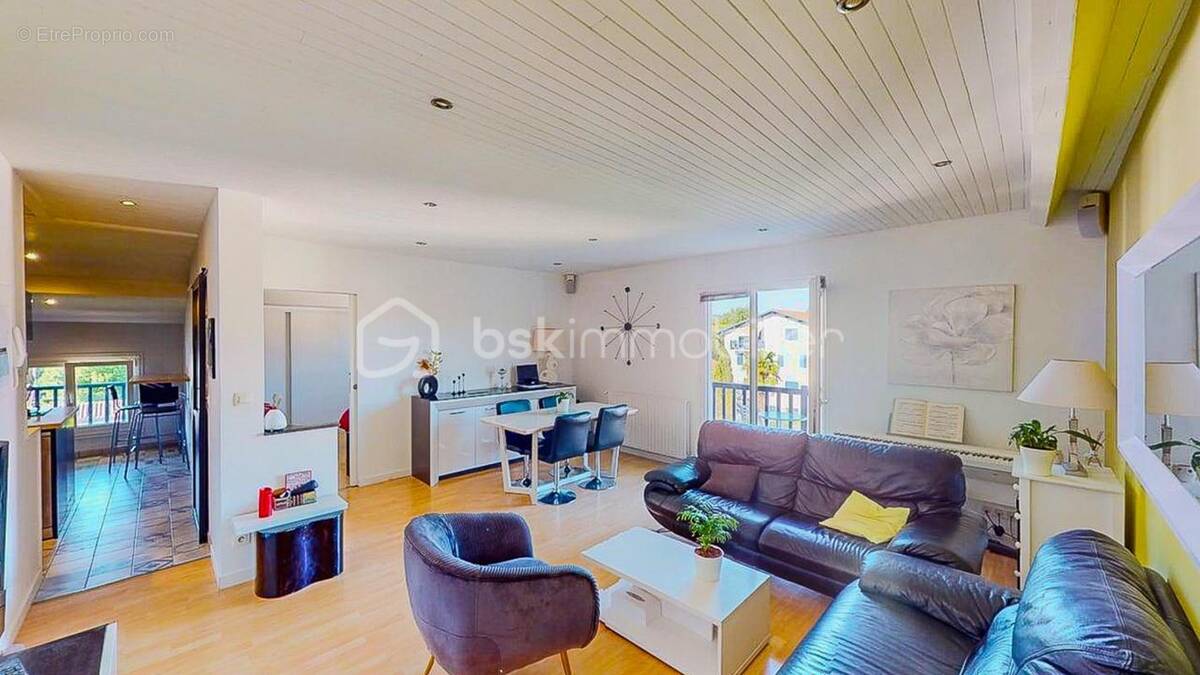 Appartement à CAMBO-LES-BAINS