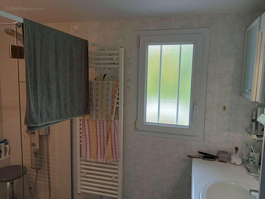 Maison à BEAULIEU-SOUS-LA-ROCHE