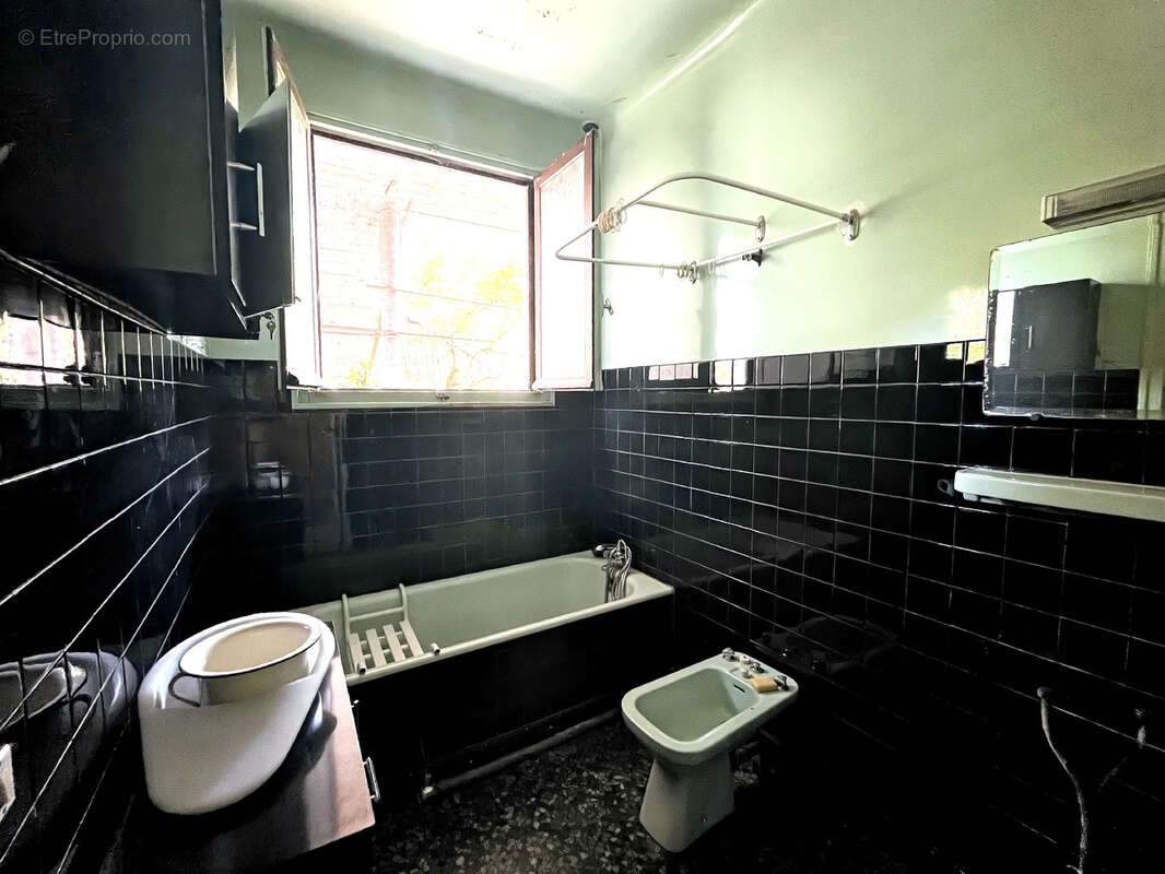 Maison à FOLLAINVILLE-DENNEMONT