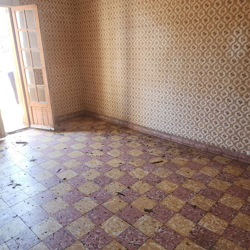 Appartement à ARLES-SUR-TECH