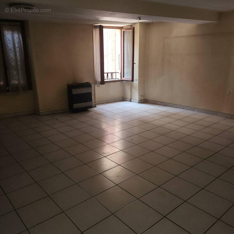 Appartement à ARLES-SUR-TECH