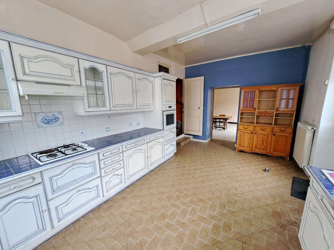 Maison à PONT-SUR-YONNE