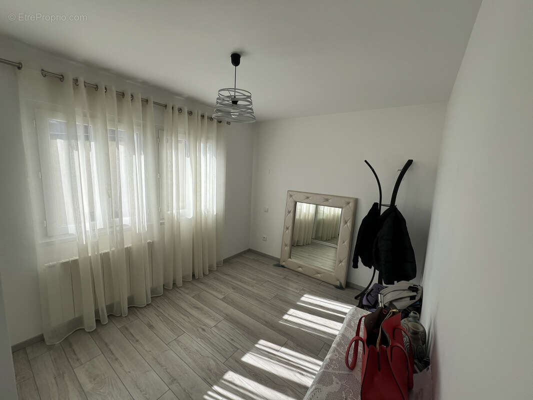 Maison à PONTAULT-COMBAULT