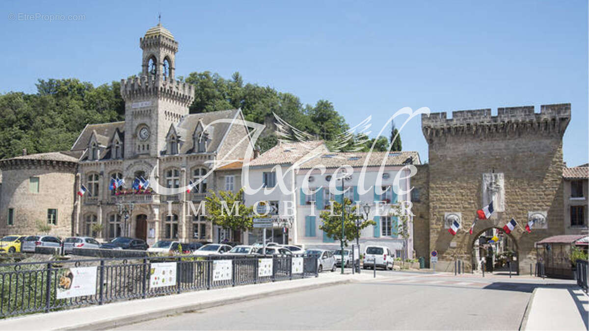 Commerce à CHABEUIL