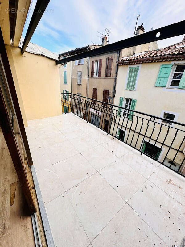 Appartement à TRETS