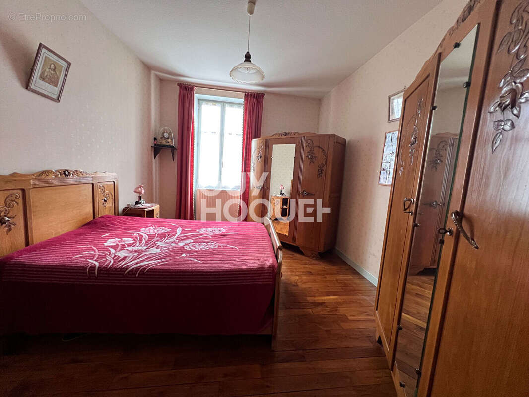 Maison à ISSY-L&#039;EVEQUE