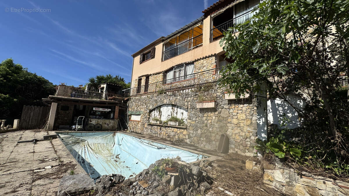 Maison à LE BAR-SUR-LOUP