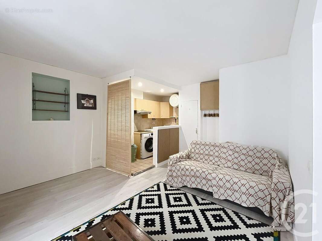 Appartement à PARIS-14E