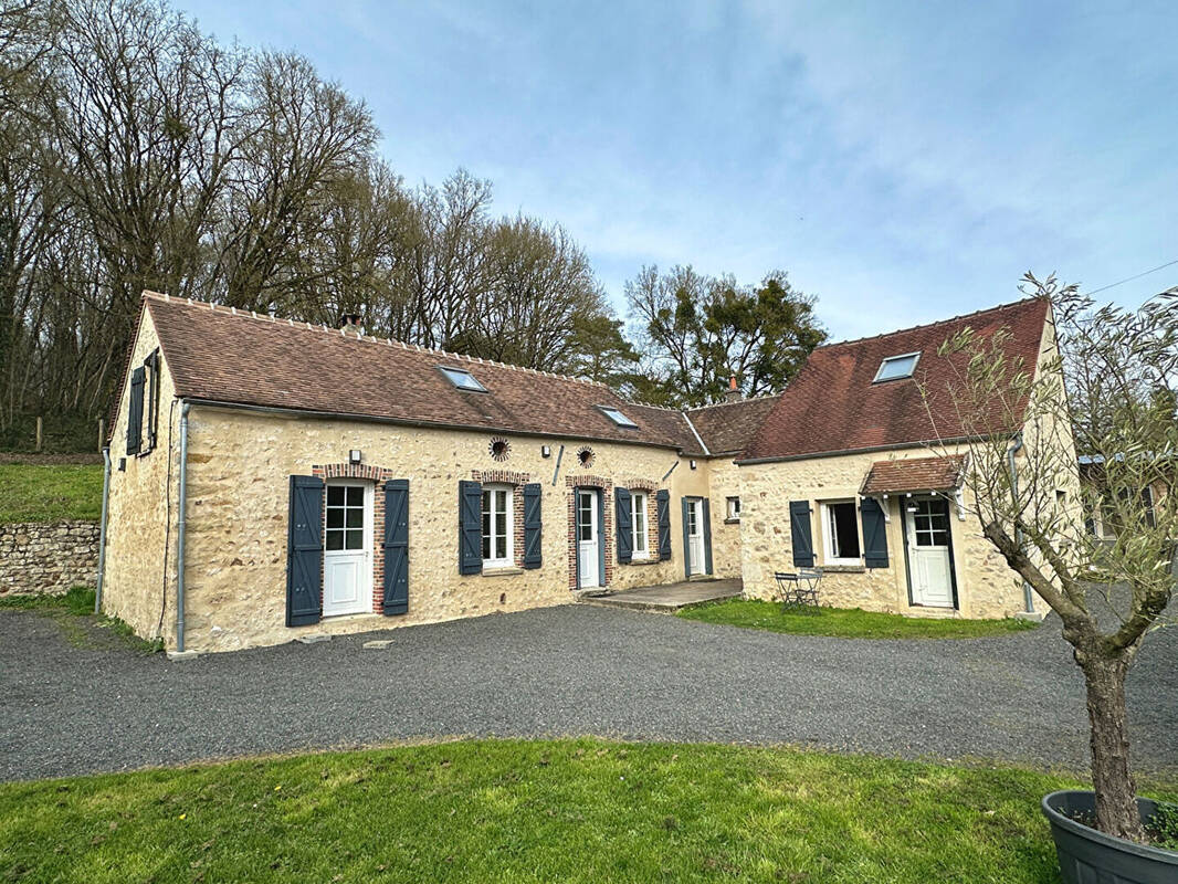 Maison à LORREZ-LE-BOCAGE-PREAUX