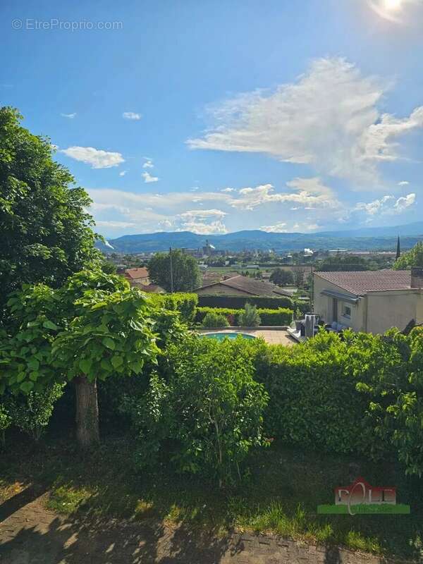 Maison à SALAISE-SUR-SANNE