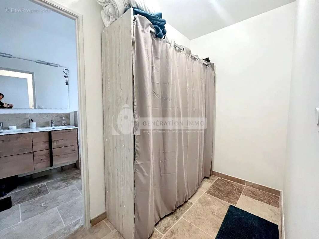 Maison à SAINT-ETIENNE-DU-GRES