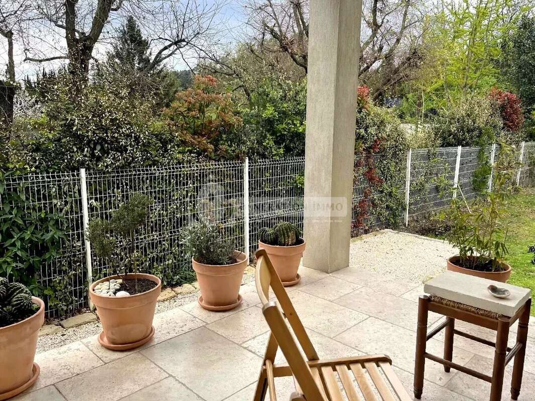 Maison à SAINT-ETIENNE-DU-GRES