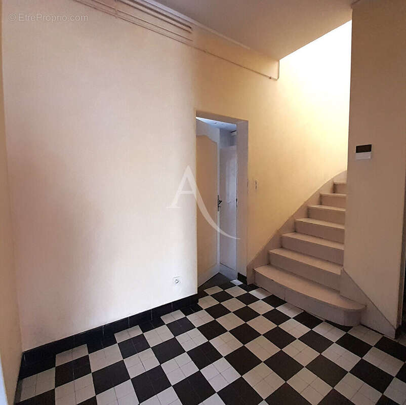 Maison à MONGUILHEM