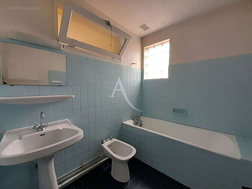 Maison à VILLENEUVE-DE-MARSAN