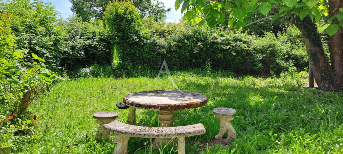 Maison à VILLENEUVE-DE-MARSAN