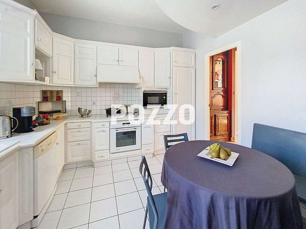 Maison à SAINT-HILAIRE-DU-HARCOUET