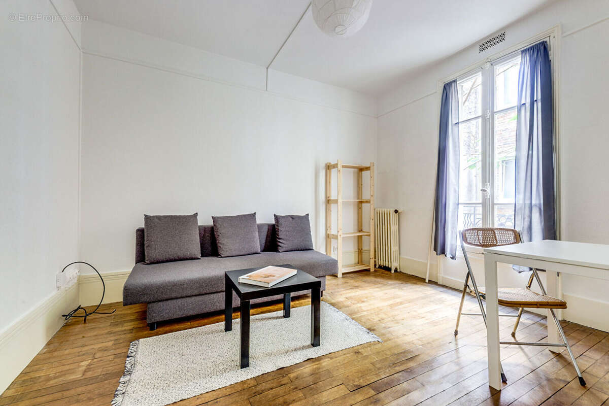 Appartement à PARIS-20E