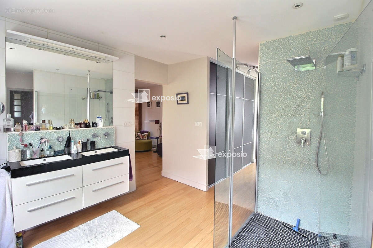 Maison à COULONGES-SUR-L&#039;AUTIZE