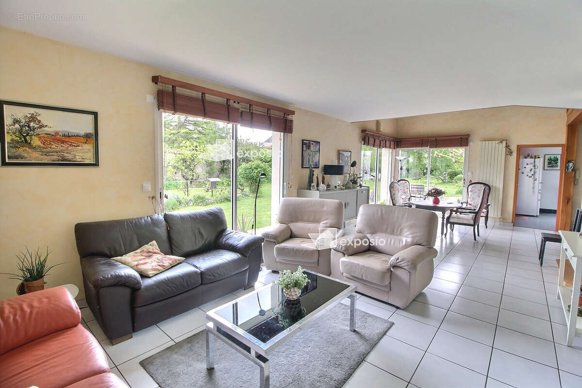 Maison à COULONGES-SUR-L&#039;AUTIZE