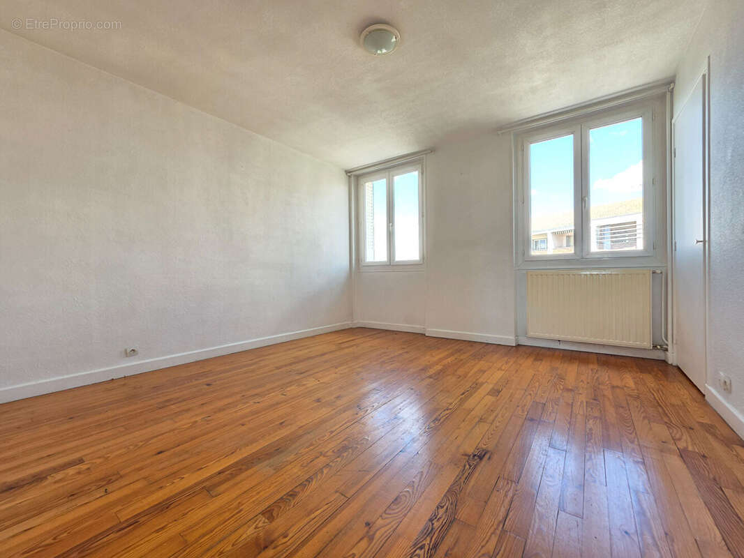 Appartement à ROMANS-SUR-ISERE