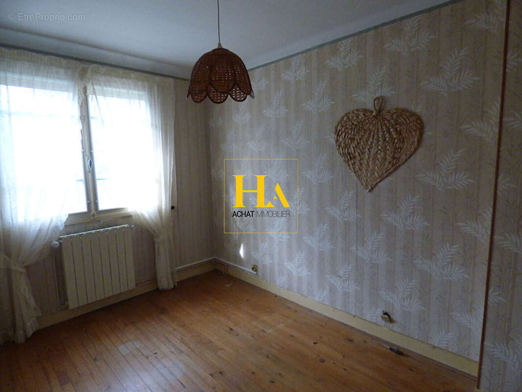 Maison à LA BASTIDE-SUR-L&#039;HERS