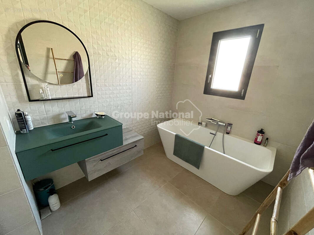 Maison à VACQUEYRAS