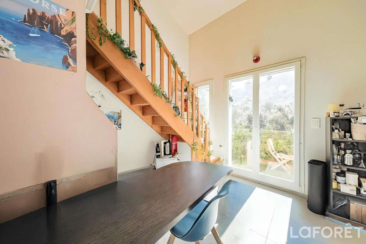 Appartement à CORTE