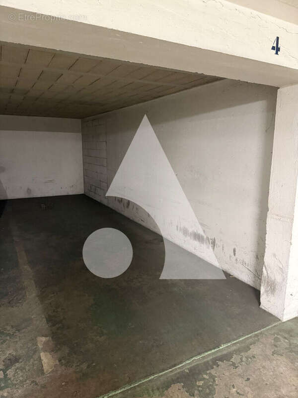 Parking à SAINT-MANDE