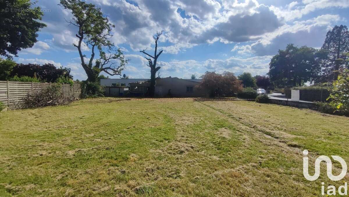 Photo 3 - Terrain à LES ECRENNES