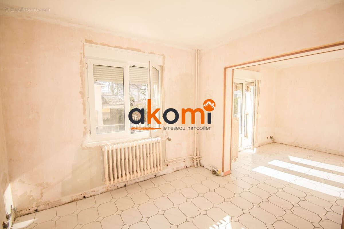 Maison à MONTIGNY-LES-METZ