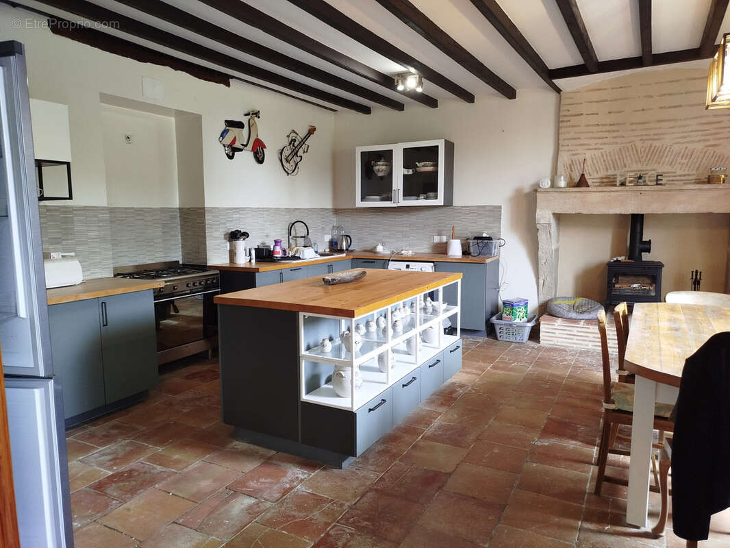 Maison à BOURDELLES