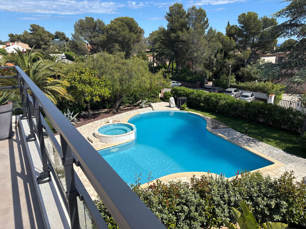 Appartement à SAINT-RAPHAEL