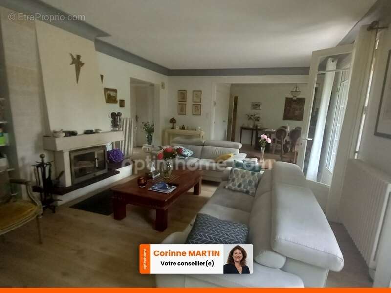 Maison à SAINT-JEAN-LA-POTERIE