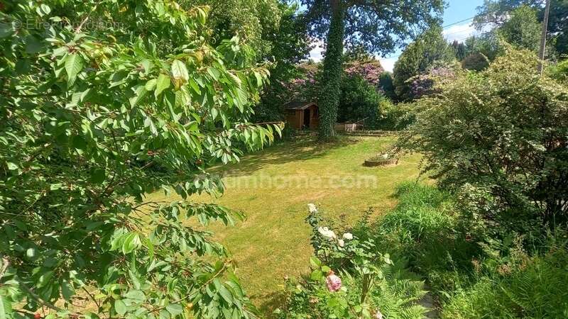 Maison à SAINT-JEAN-LA-POTERIE