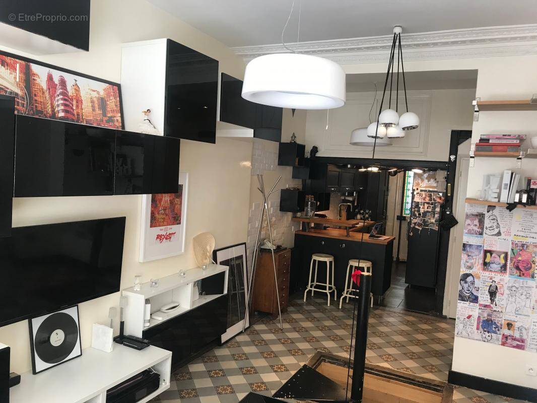 Commerce à PARIS-18E