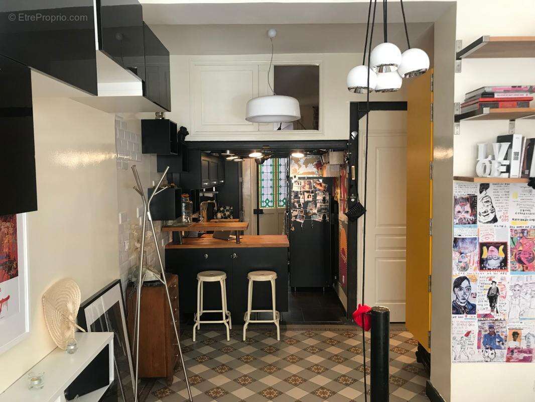 Commerce à PARIS-18E