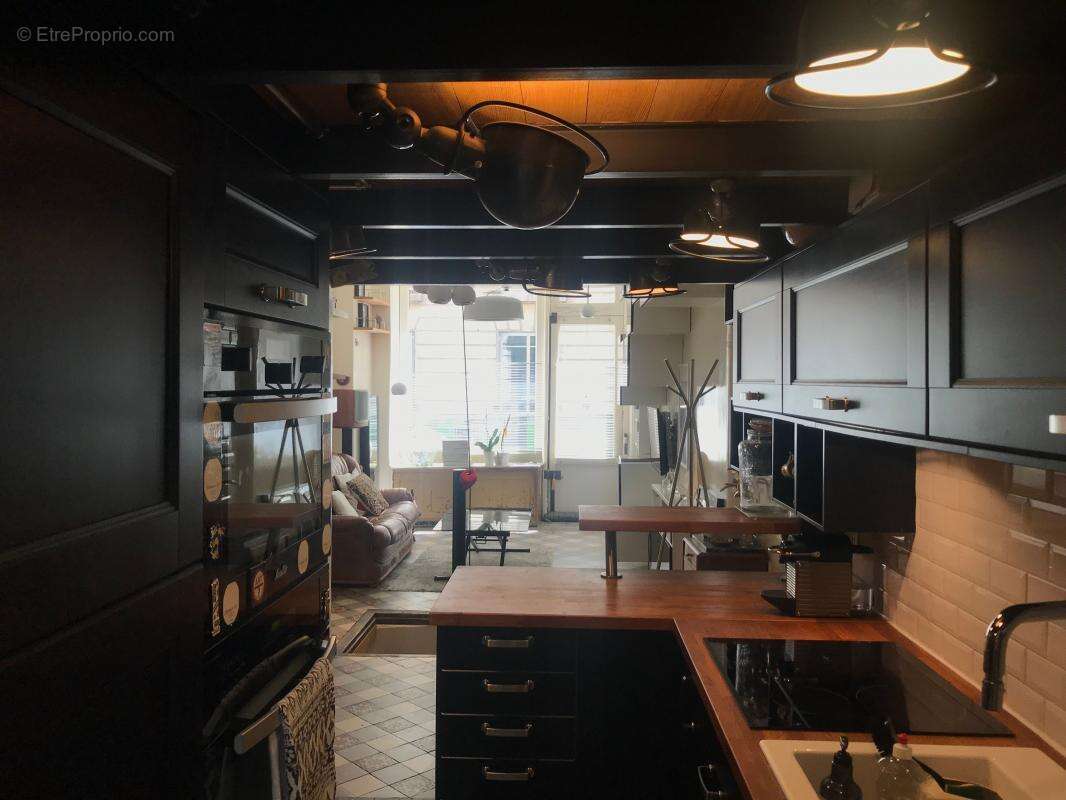 Commerce à PARIS-18E